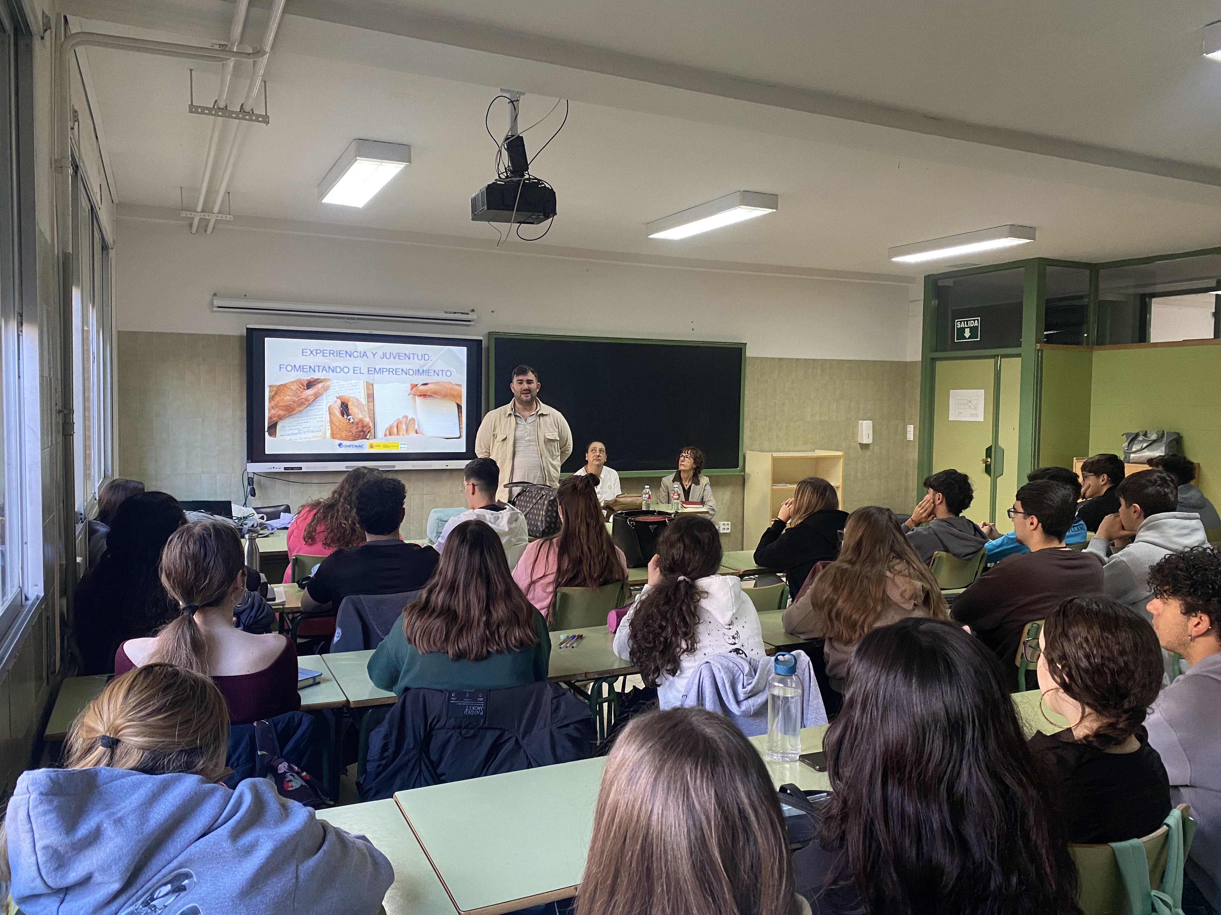 Taller "Experiencia y Juventud, fomentando el emprendimiento" Fotografía del Taller